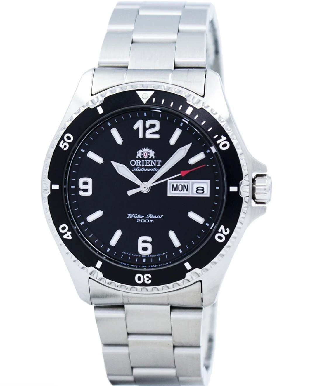 Orient Mako II FAA02001B9 automatic diver with black dial and stainless steel bracelet Orient Mako II FAA02001B9 case profile showing screw-down crown and unidirectional bezel Orient Mako II FAA02001B9 black dial close-up with luminous markers and day-date window